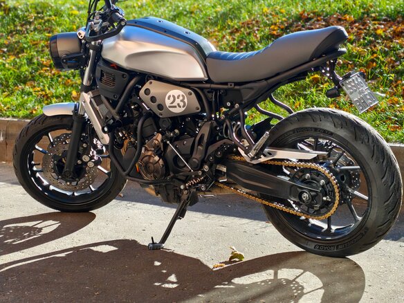 2015 Yamaha XSR700, серебристый, 597000 рублей - вид 3