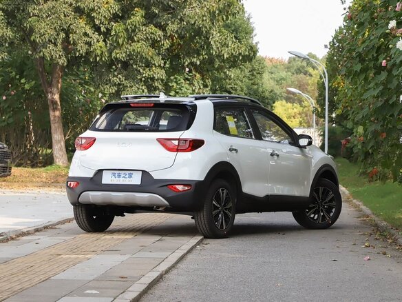 2026 Kia KX1, белый, 1680000 рублей - вид 4