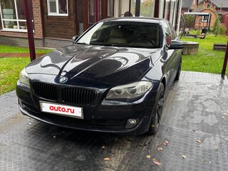 2012 BMW 5 серии 535i xDrive VI (F10/F11/F07), синий, 2250000 рублей, вид 4