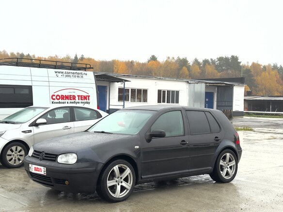 2001 Volkswagen Golf IV, чёрный, 215000 рублей - вид 1