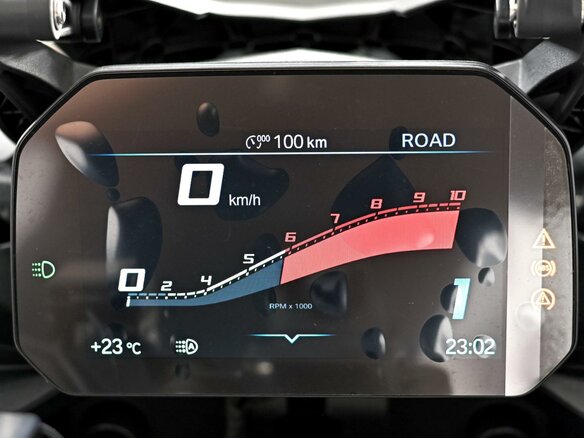 2025 BMW F 900 XR, синий, 1399000 рублей - вид 8
