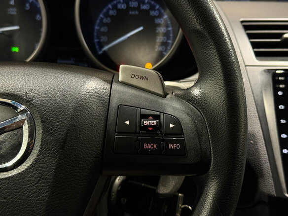 2011 Mazda 3 II (BL) Рестайлинг, белый, 790000 рублей - вид 13