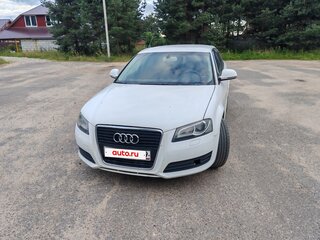 2010 Audi A3 II (8P) Рестайлинг 2, белый, 600000 рублей, вид 1