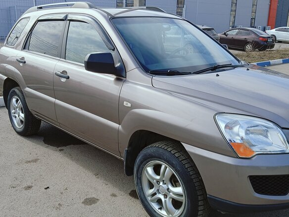 2010 Kia Sportage II Рестайлинг, бежевый, 790000 рублей - вид 2