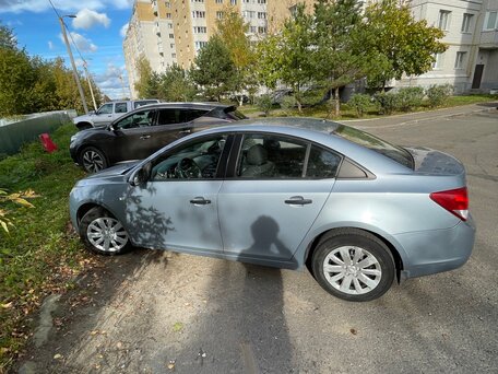 2012 Chevrolet Cruze I, серый, 550000 рублей, вид 3