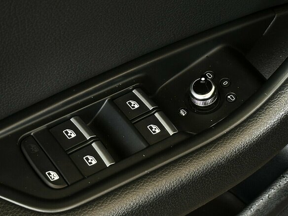 2019 Audi A4 V (B9), синий, 1750000 рублей - вид 11