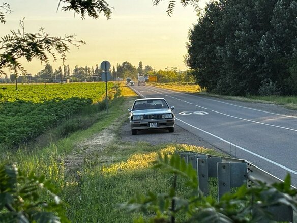 1989 Toyota Crown VIII (S130), белый, 325000 рублей - вид 6