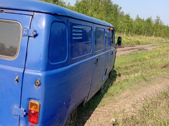 2011 УАЗ 3741, синий, 220000 рублей - вид 10