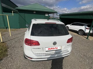 2016 Volkswagen Touareg II Рестайлинг, белый, 4300000 рублей, вид 2