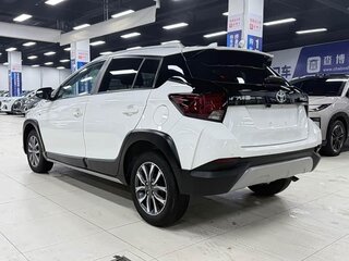 2022 Toyota Yaris L XP150 Рестайлинг, белый, 1170000 рублей, вид 4