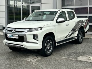2021 Mitsubishi L200 V Рестайлинг, белый, 2600000 рублей, вид 4