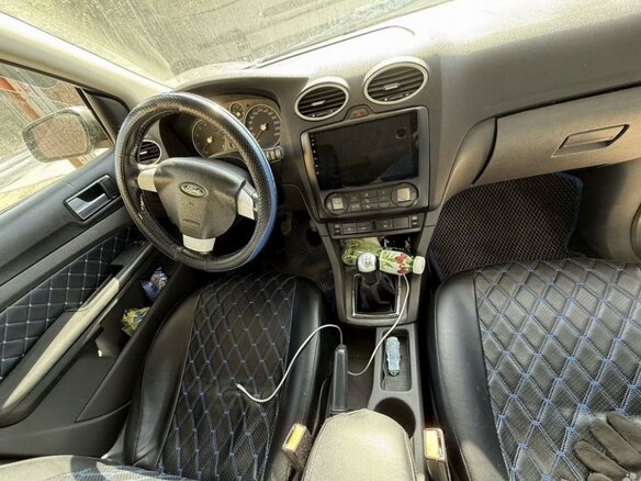 2005 Ford Focus II, чёрный, 360000 рублей - вид 4