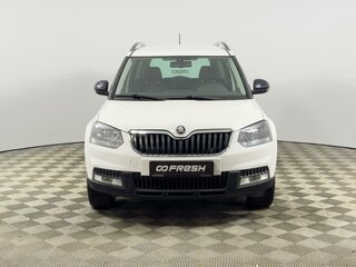 2015 Skoda Yeti I Рестайлинг, белый, 1287200 рублей, вид 3