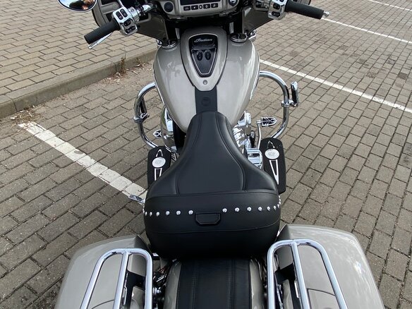 2021 Indian Chieftain, серебристый, 1499000 рублей - вид 13