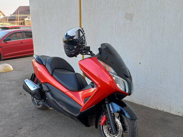 2012 Honda Forza, красный, 300000 рублей