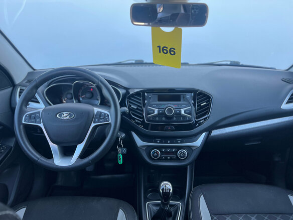 2019 Lada (ВАЗ) Vesta SW Cross I, белый, 920000 рублей - вид 8