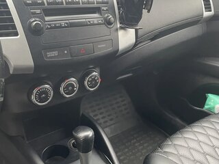 2010 Mitsubishi Outlander II Рестайлинг, чёрный, 888888 рублей, вид 2