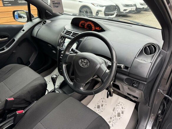 2008 Toyota Vitz II (XP90), серый - вид 6