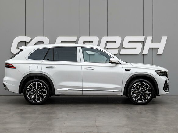2026 Geely Monjaro (Xingyue L) I Рестайлинг 2 (China Market), белый, 4399000 рублей - вид 4