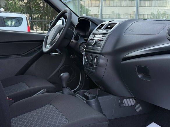 2026 Lada (ВАЗ) Granta I Рестайлинг, белый, 1140000 рублей - вид 10