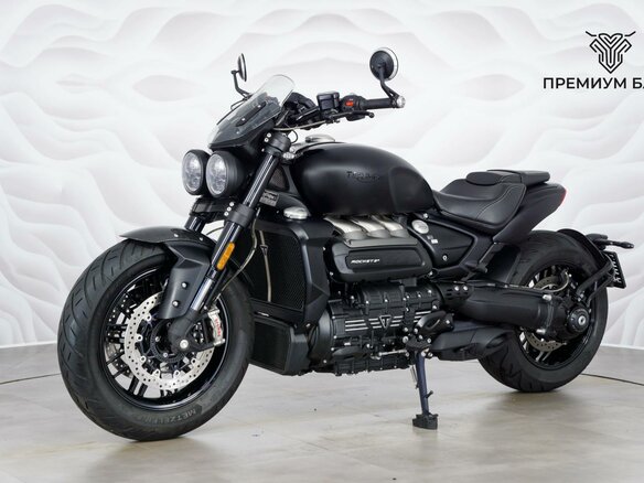 2022 Triumph Rocket 3, чёрный, 2299000 рублей - вид 2