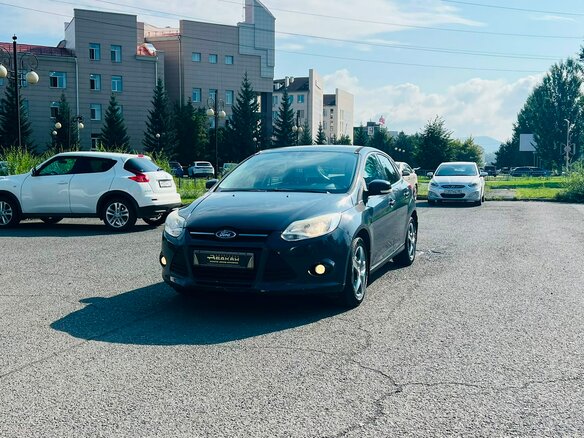 2013 Ford Focus III, серый, 859000 рублей - вид 2