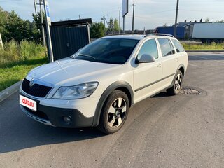 2012 Skoda Octavia Scout II (A5) Рестайлинг, белый, 980000 рублей, вид 1