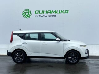 2021 Kia Soul III, белый, 1375000 рублей, вид 4