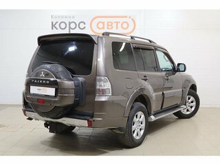 2011 Mitsubishi Pajero IV, коричневый, 1799000 рублей, вид 3