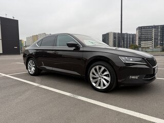 2017 Skoda Superb III, коричневый, 2150000 рублей, вид 2