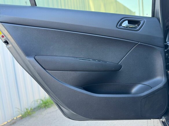 2013 Peugeot 408 I, серый, 725000 рублей - вид 14