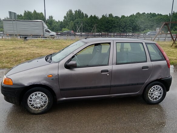 1998 Fiat Punto I, серый, 110000 рублей - вид 7