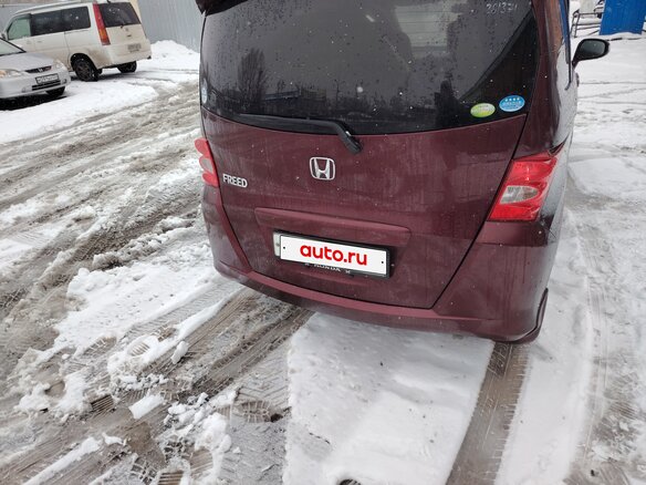 2009 Honda Freed I, красный, 730000 рублей - вид 2