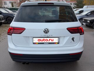 2018 Volkswagen Tiguan II, белый, 1960000 рублей, вид 4