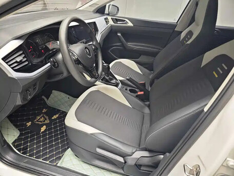 2022 Volkswagen Polo Plus (China Market), белый, 1100000 рублей, вид 5
