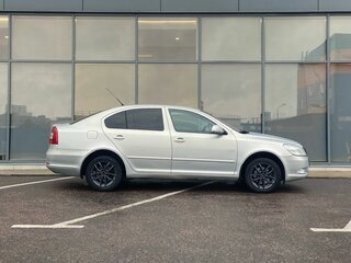 2012 Skoda Octavia II (A5) Рестайлинг, серый, 540000 рублей, вид 3