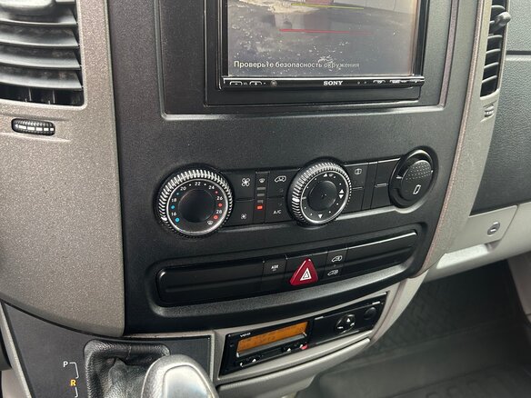 2010 Mercedes-Benz Sprinter, серебристый, 1950000 рублей - вид 7