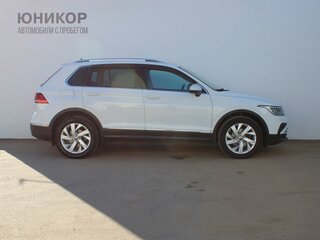 2020 Volkswagen Tiguan II Рестайлинг, белый, 2519000 рублей, вид 4