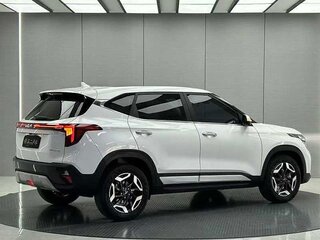 2021 Kia Seltos I, белый, 1870000 рублей, вид 3