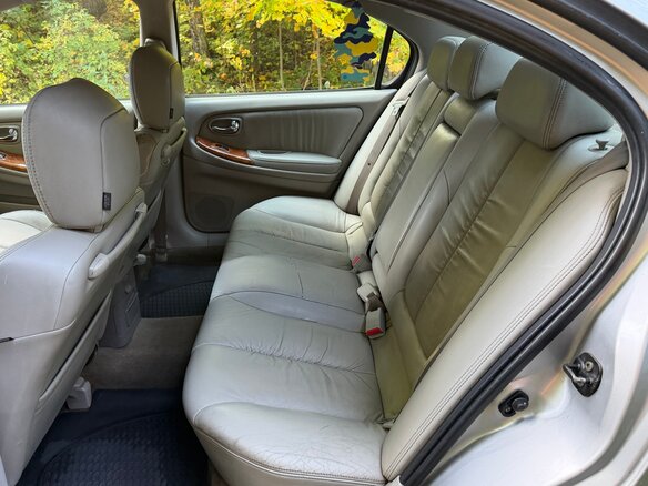 2004 Nissan Maxima V (A33), серебристый, 350000 рублей - вид 20