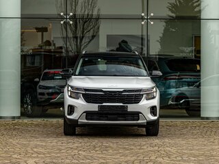 2024 Kia Seltos I Рестайлинг, белый, 2195000 рублей, вид 2
