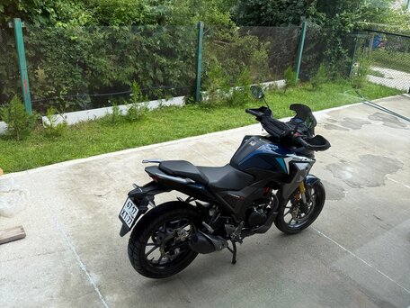 2024 Honda CB 200X, синий, 320000 рублей, вид 3