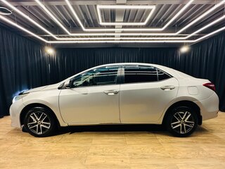 2014 Toyota Corolla XI (E160, E170, E180), серебристый, 1099999 рублей, вид 3