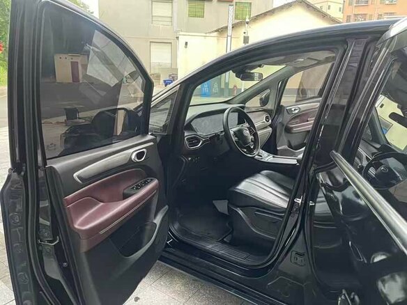 2021 GAC Trumpchi M6, чёрный, 1850000 рублей - вид 13