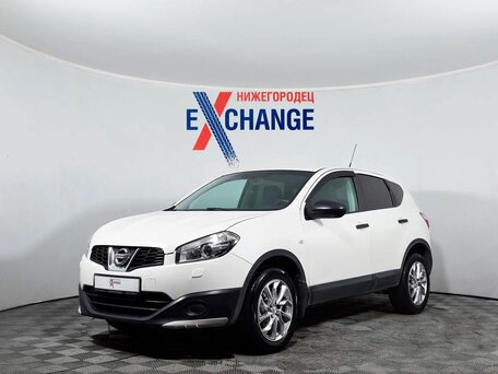 2013 Nissan Qashqai I Рестайлинг, белый, 927000 рублей, вид 1