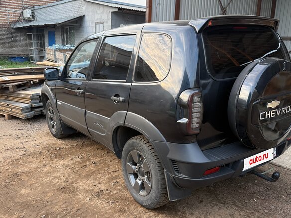 2012 Chevrolet Niva I Рестайлинг, чёрный, 470000 рублей - вид 1