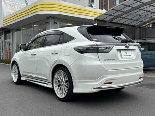 2017 Toyota Harrier III (XU60), белый, 2050004 рублей, вид 4