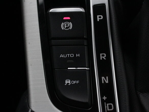 2020 Geely Atlas I, белый, 1790000 рублей - вид 18