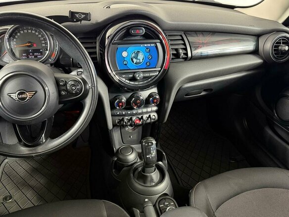 2019 Mini Hatch Cooper III (F55/F56) Рестайлинг, синий, 1749000 рублей - вид 21