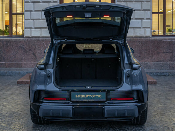 2026 Porsche Cayenne Electric IV, серый, 24490000 рублей - вид 11